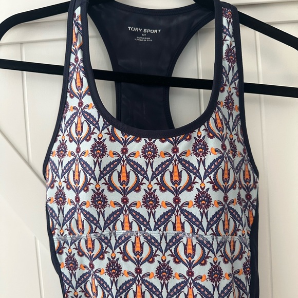 EUC Tory Sport Women's Geometric Workout Athletic Tank Top Size Small - Picture 2 of 7